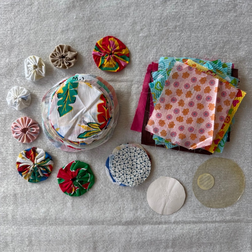 Lot of 150pc Fabric Yo Yo Quilt Craft Lot Precut Circles Squares Vintage Prints